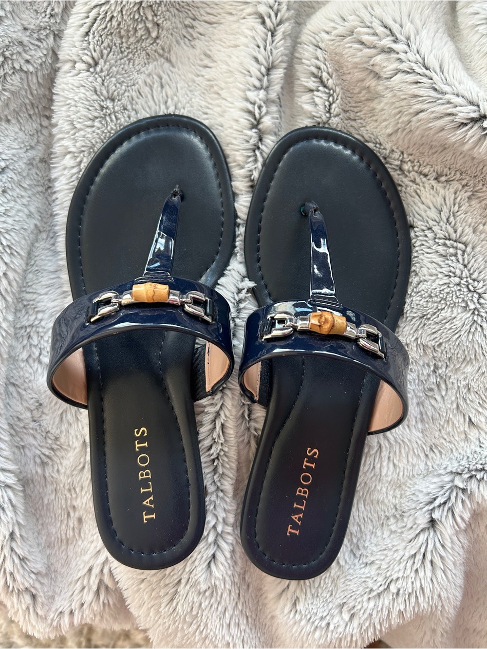Talbots Women's black Patent Leather flat Sandals size 7